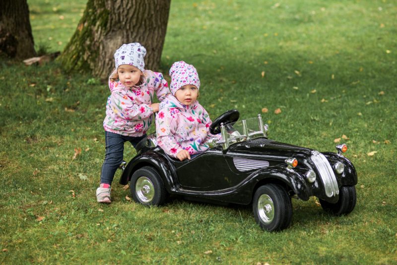 auto elektryczne dziecko